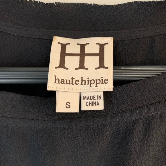 ✨HH Silk Gathered Dress✨ - Picture 6 of 8